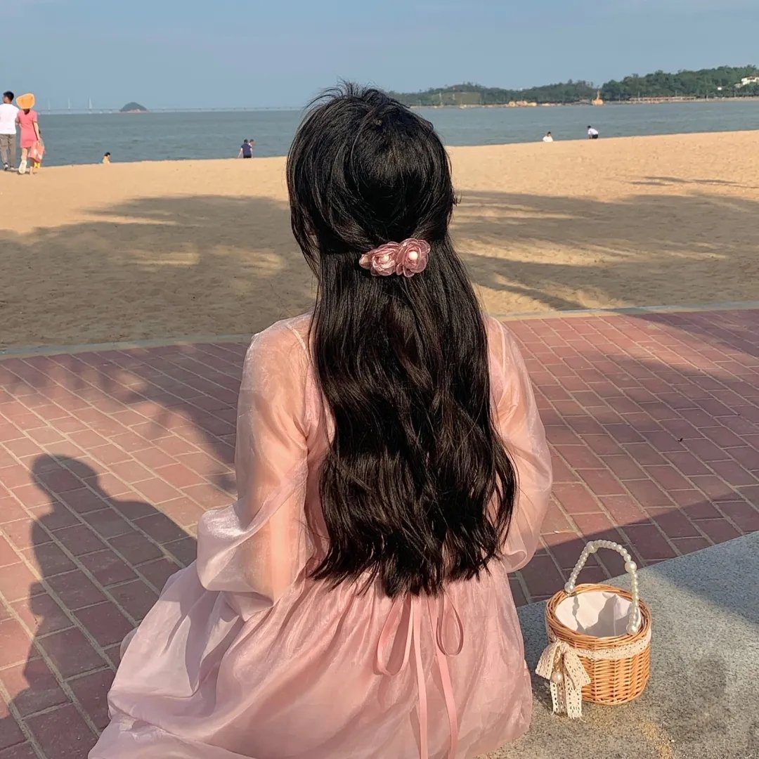 高墙之内的理发室 海报